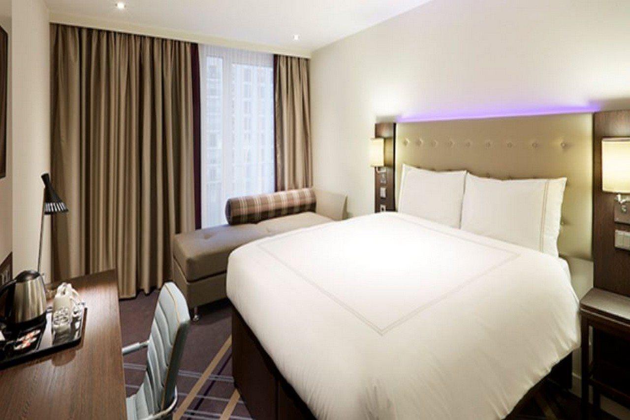 Premier Inn Duesseldorf City Friedrichstadt Exterior foto