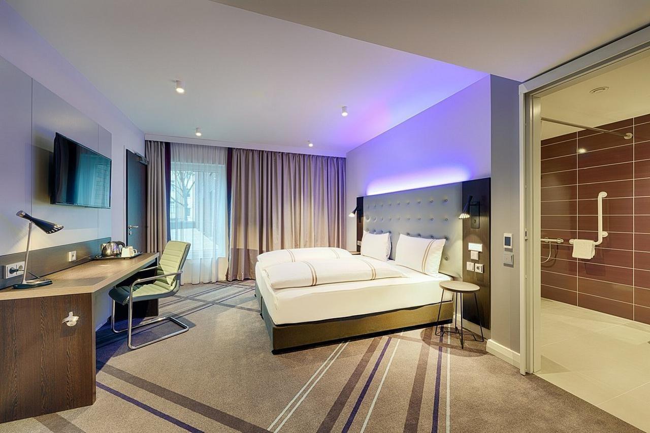 Premier Inn Duesseldorf City Friedrichstadt Exterior foto