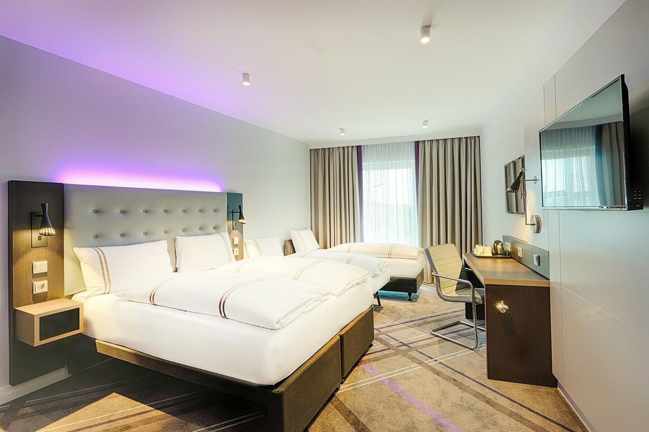 Premier Inn Duesseldorf City Friedrichstadt Exterior foto