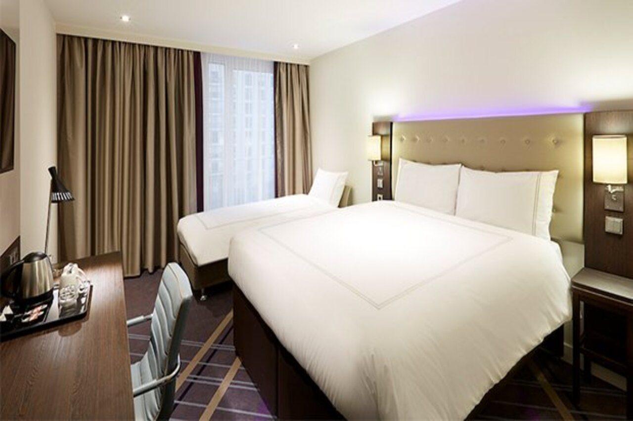 Premier Inn Duesseldorf City Friedrichstadt Exterior foto