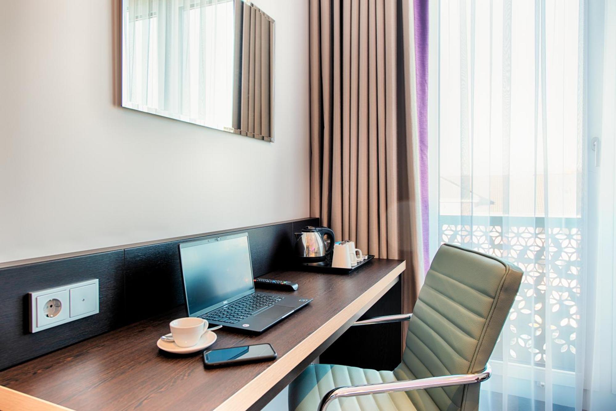 Premier Inn Duesseldorf City Friedrichstadt Exterior foto