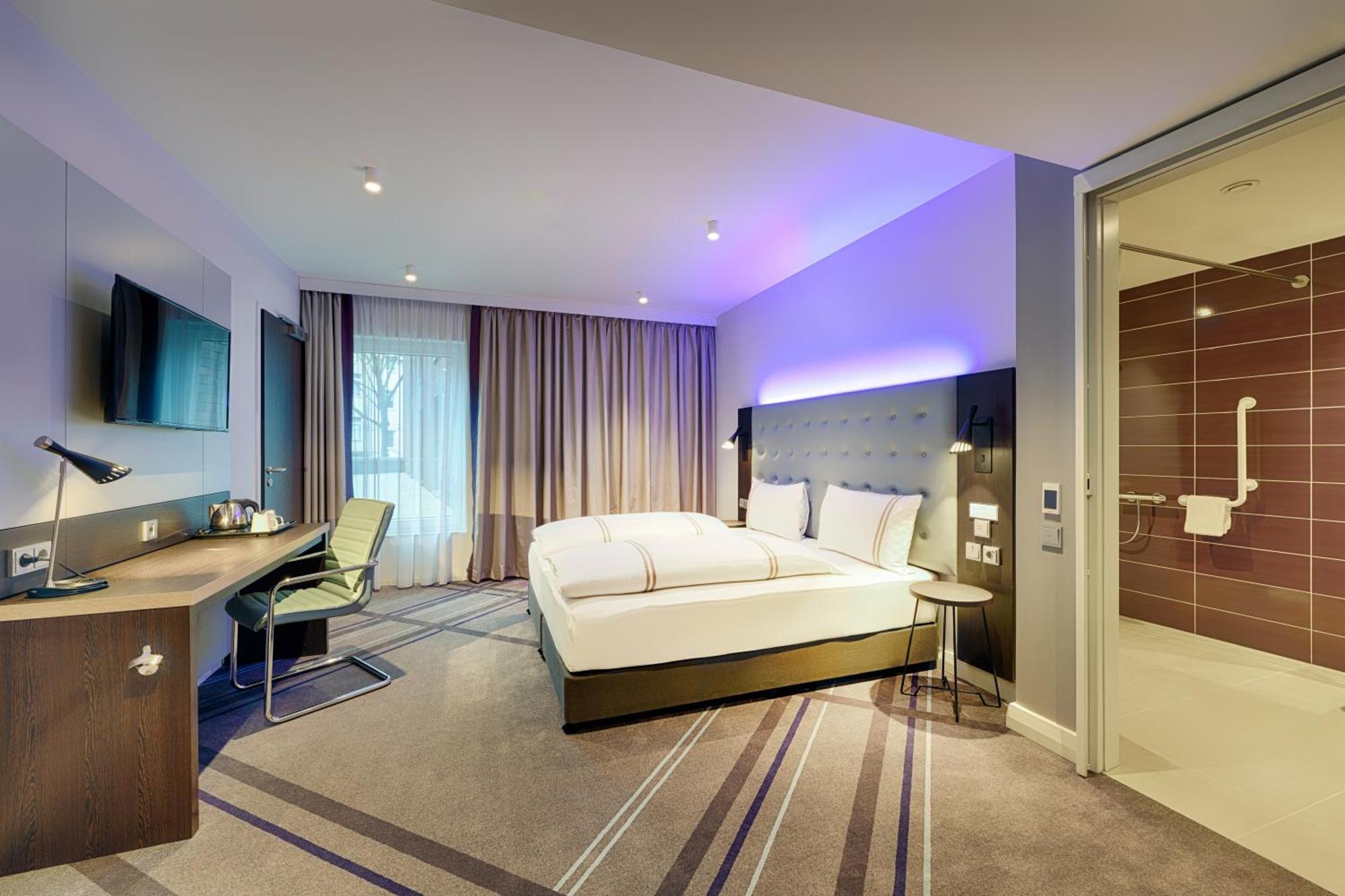 Premier Inn Duesseldorf City Friedrichstadt Exterior foto