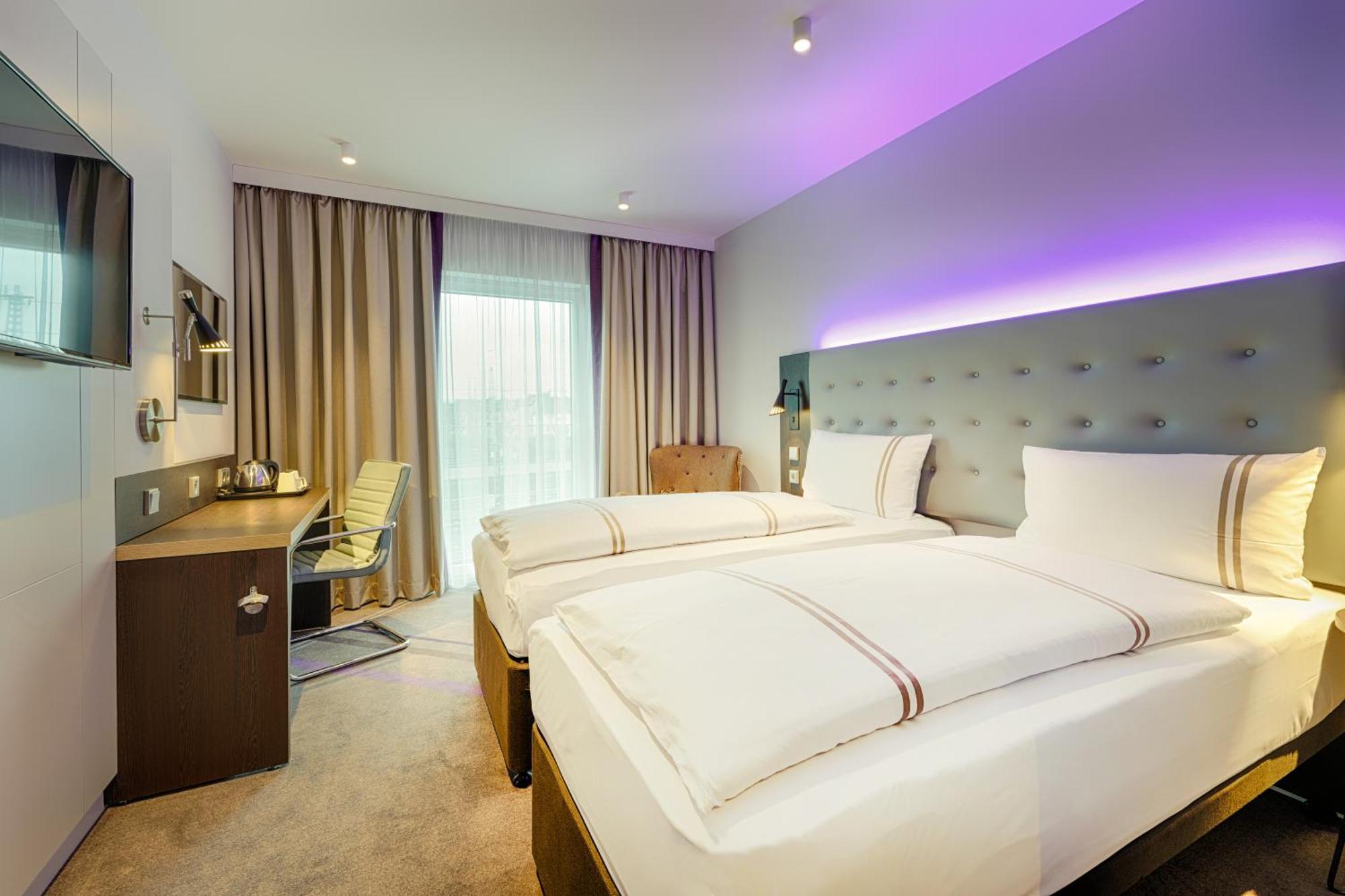 Premier Inn Duesseldorf City Friedrichstadt Exterior foto