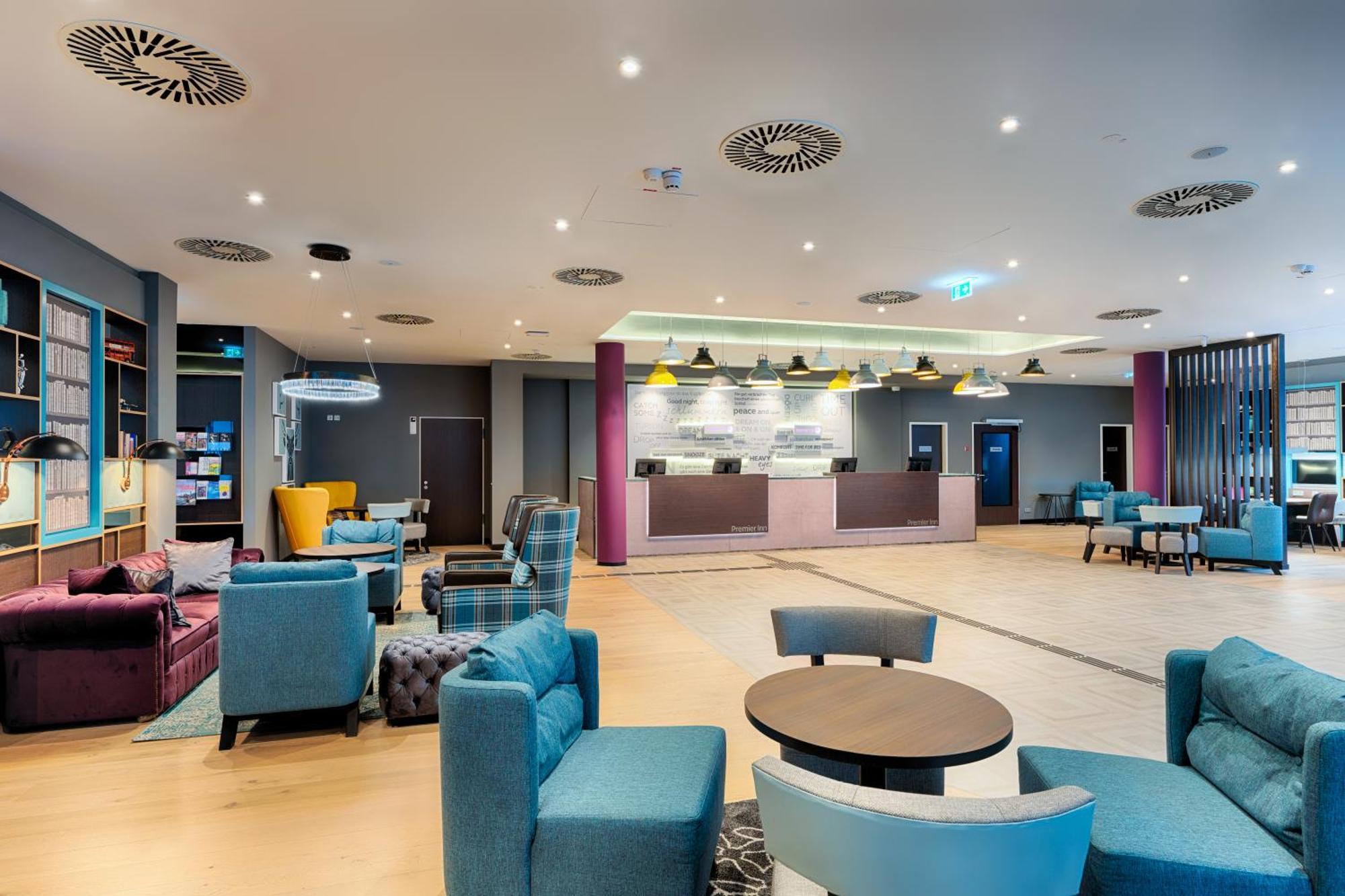 Premier Inn Duesseldorf City Friedrichstadt Exterior foto